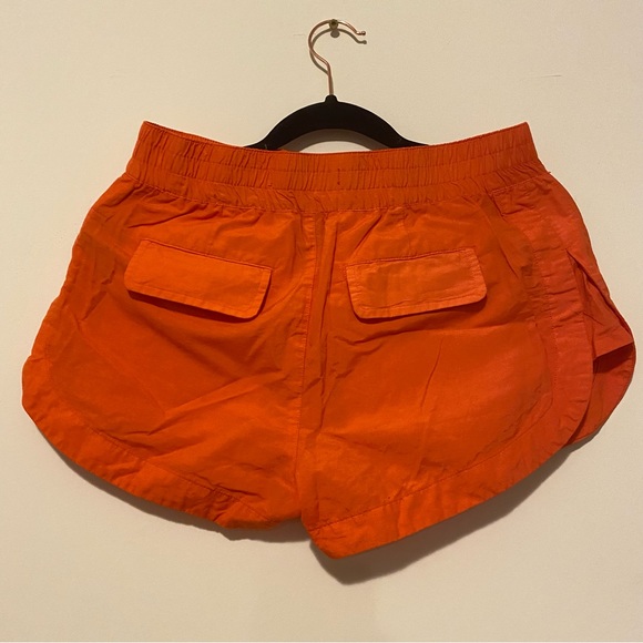 NWT Urban Outfitters Small Orange - Picture 2 of 10